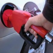 Essence : 8¢ de plus que le prix réaliste Essence : 8¢ de plus que le prix réaliste