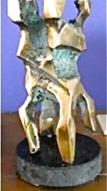 Suspect recherché pour le vol d'une sculpture