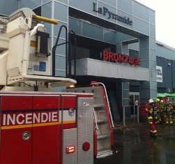 Seuls deux commerces de la Pyramide sont ouverts encore aujourd’hui