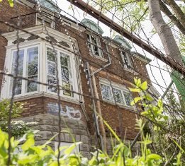 Propriétés abandonnées : la Ville de Québec veut le pouvoir d'agir