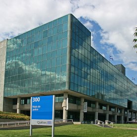 Une mère de Lévis plaide coupable d'avoir battu ses enfants 