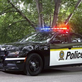Des voitures noires pour la SQ