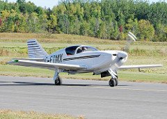Atterrissage d'urgence réussi à l'aéroport de Québec.
