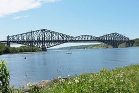 Selfie dans la structure du pont de Québec: des contraventions pour les deux touristes français