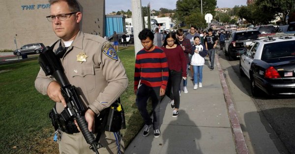 Fusillade dans un high school Californien 