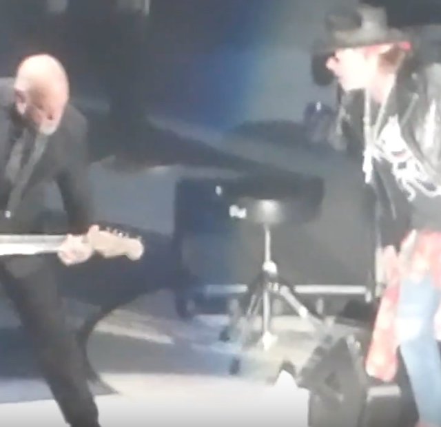 Axl Rose et Billy Joel reprennent "Highway To Hell"