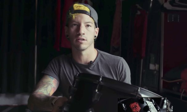 un membre de Twenty One Pilots conçoit une caisse claire