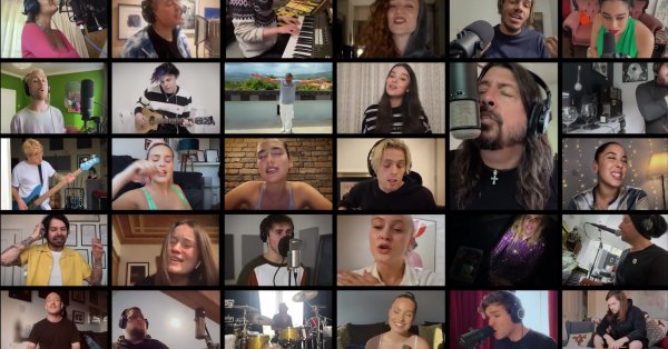 Une nouvelle version de Times Like These par 24 artistes différents!