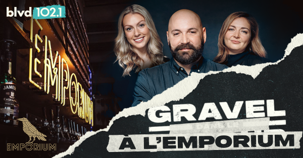 Gravel dans le retour à l'Emporium