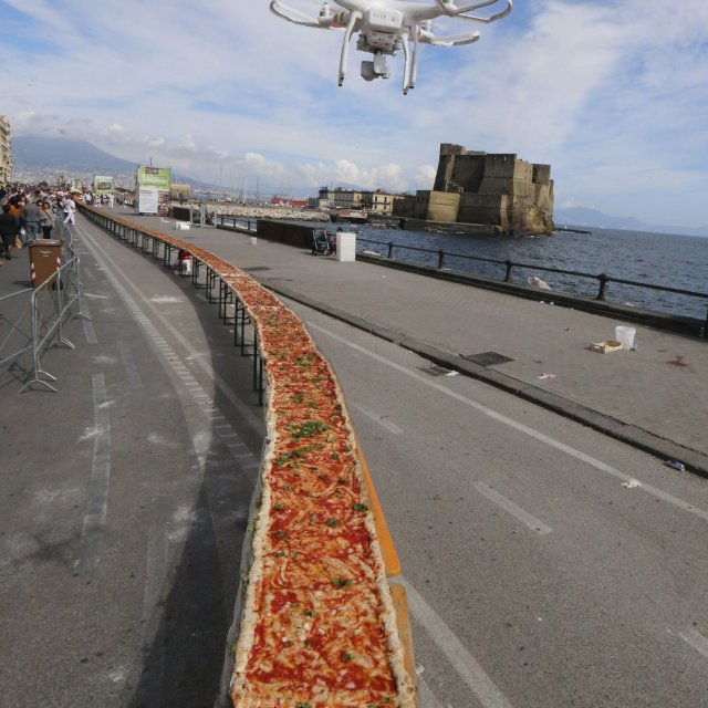 La plus longue pizza au monde 