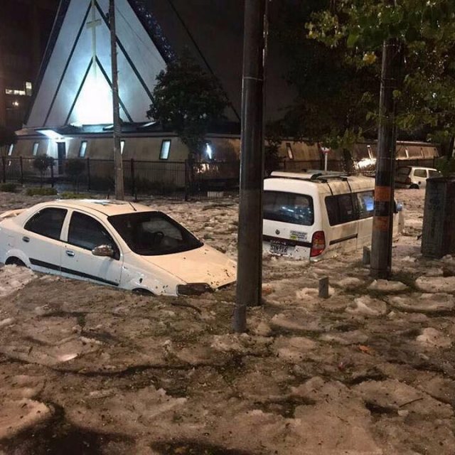 TEMPÊTE DE GRÊLE À BOGOTA