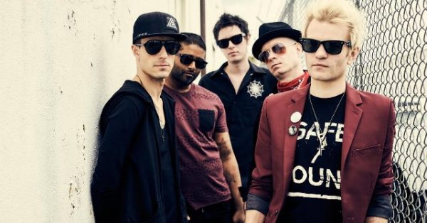 ENTREVUE - Dave Baksh de Sum 41 nous parle du nouvel album, du Festival d'Été et beaucoup plus!