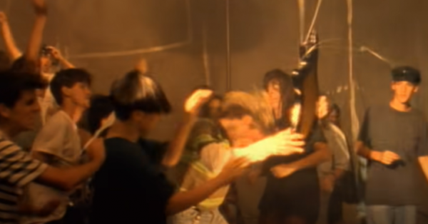 Il y a 31 ans... le tournage du vidéoclip de Smells Like Teen Spirit